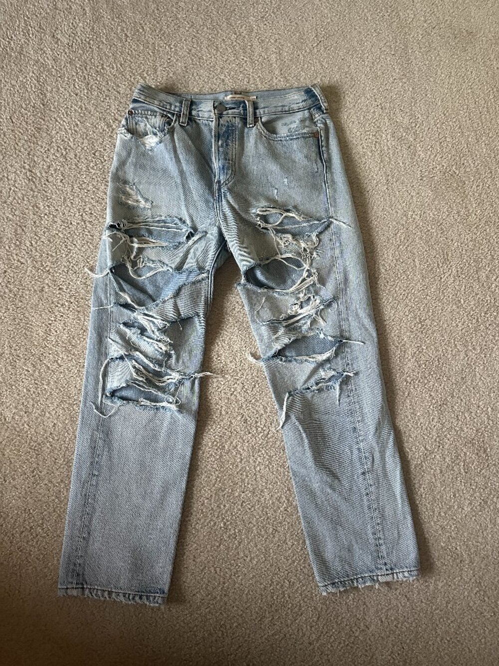 Levis Wedgie straight jeans light wash | Woman’s 28